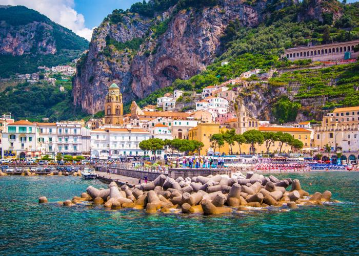 Nel Paese del Sole: Napoli,  Pompei, Amalfi, Reggia di Caserta,
