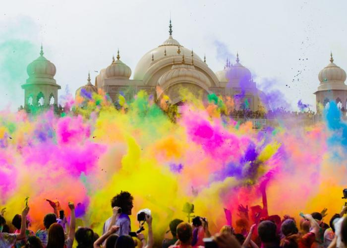 India Splendida: Splendida Speciale Holi Festival
