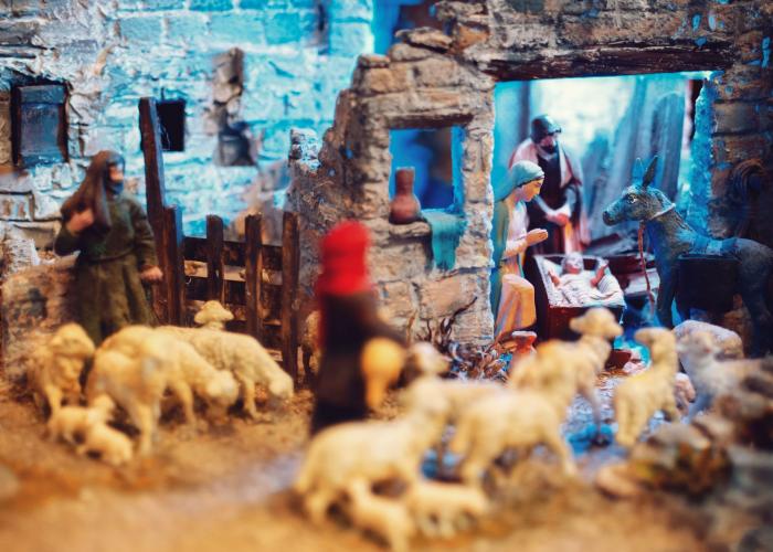 Tradizione e Magia dei Presepi Napoletani