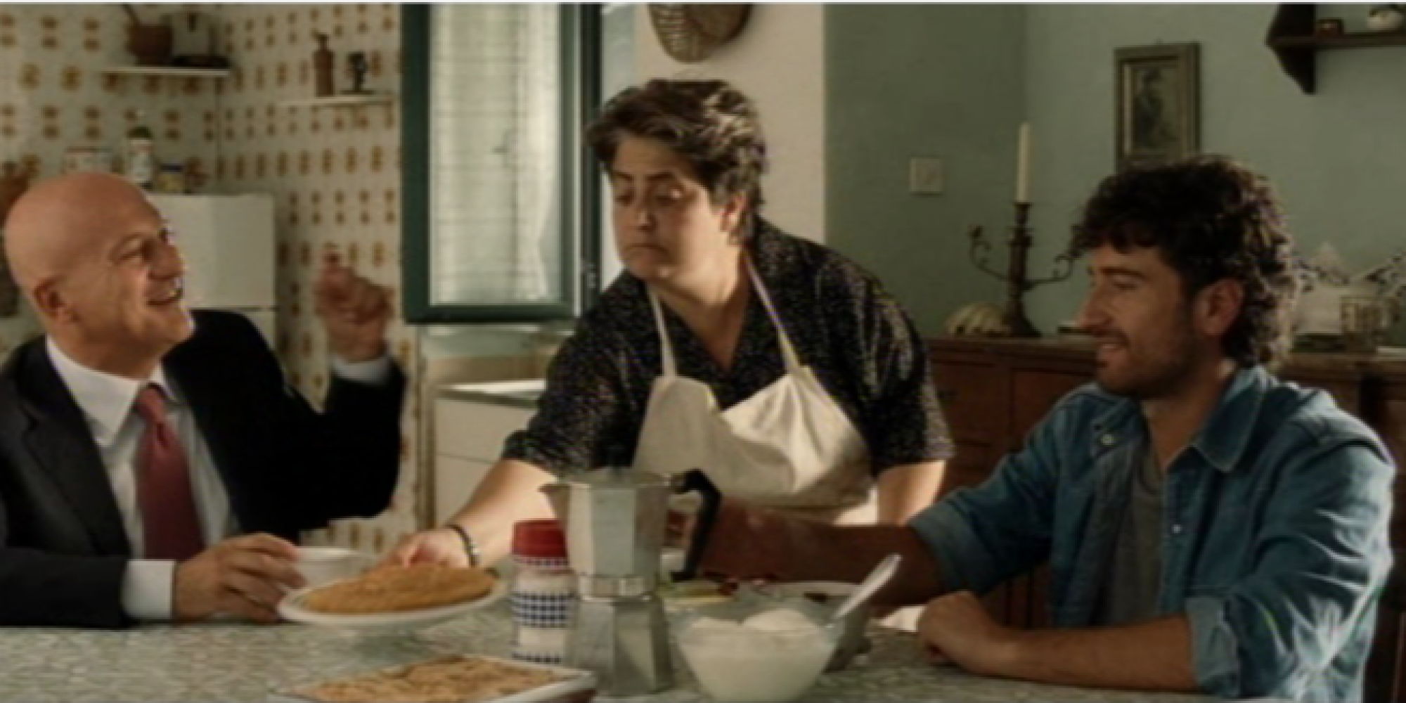 Scene dal film Benvenuti al Sud Scene dal film Benvenuti al Sud