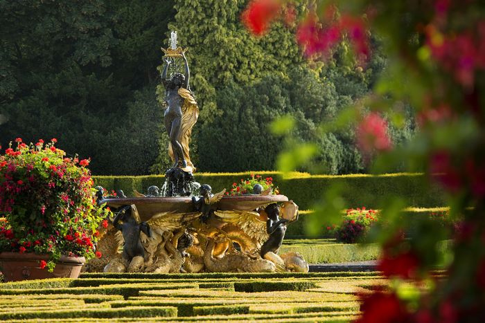 Blenheim Palace italian garden