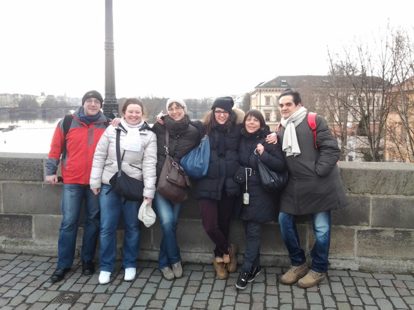 Foto di gruppo sul ponte carlo