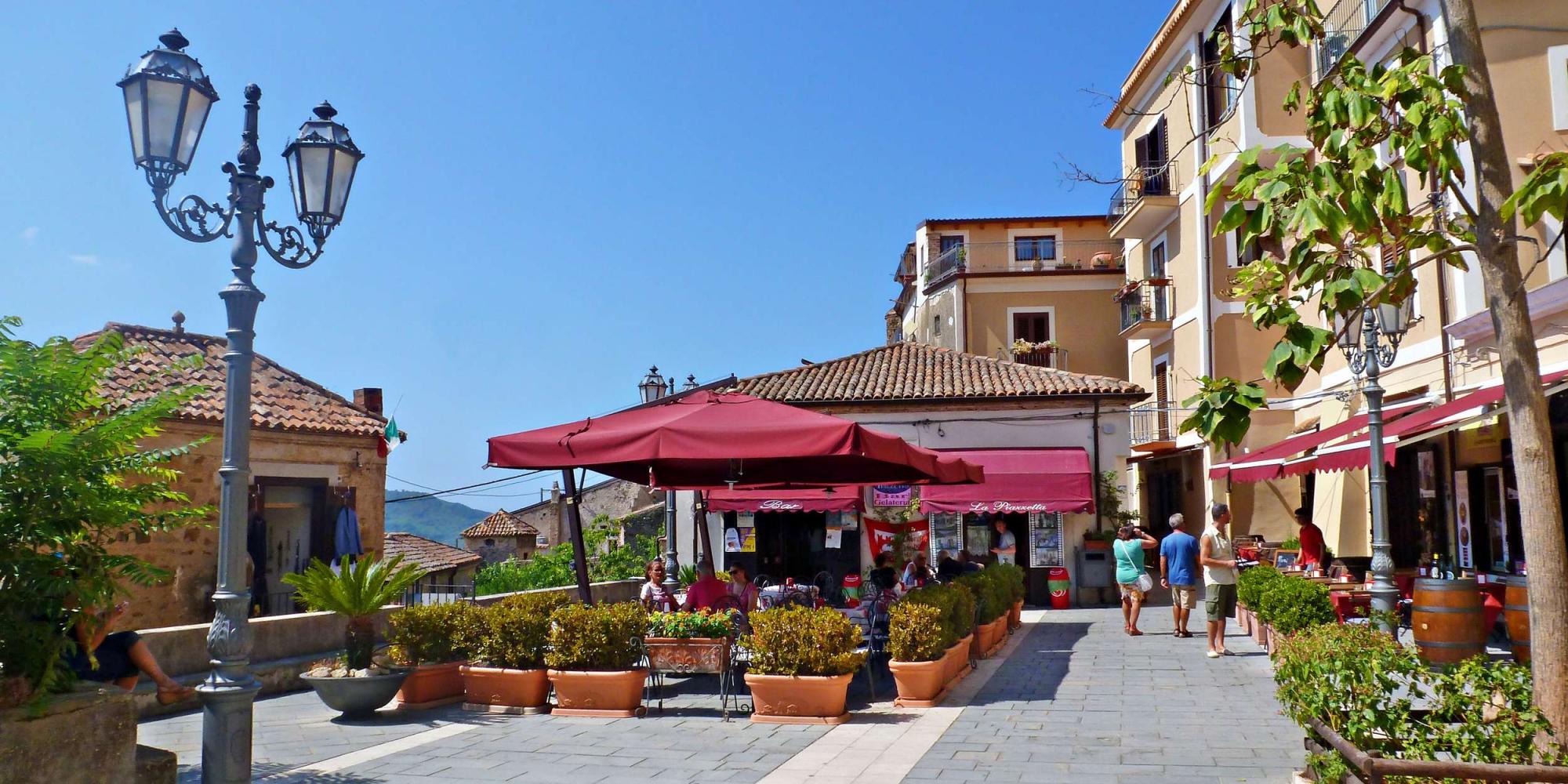 Castellabate Castellabate - luoghi del film Benvenuti al Sud