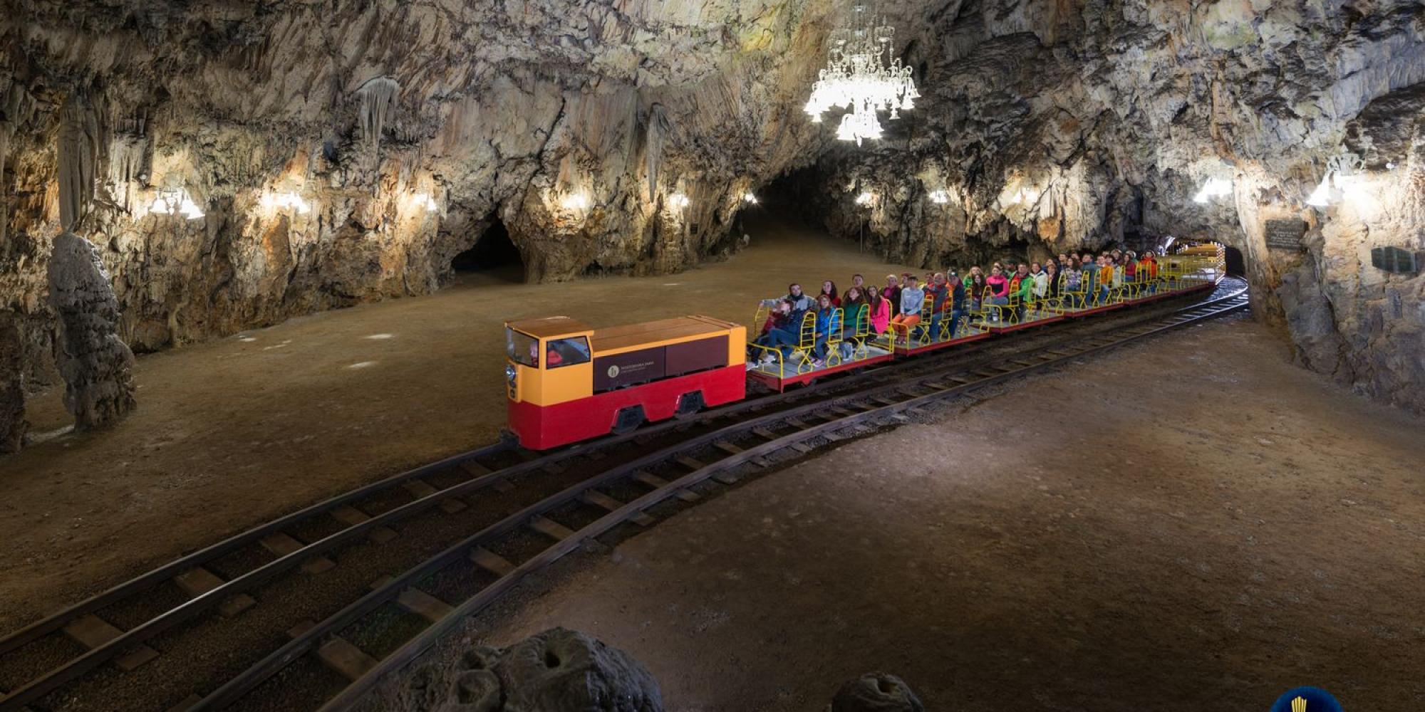 le grotte di postumia - trenino