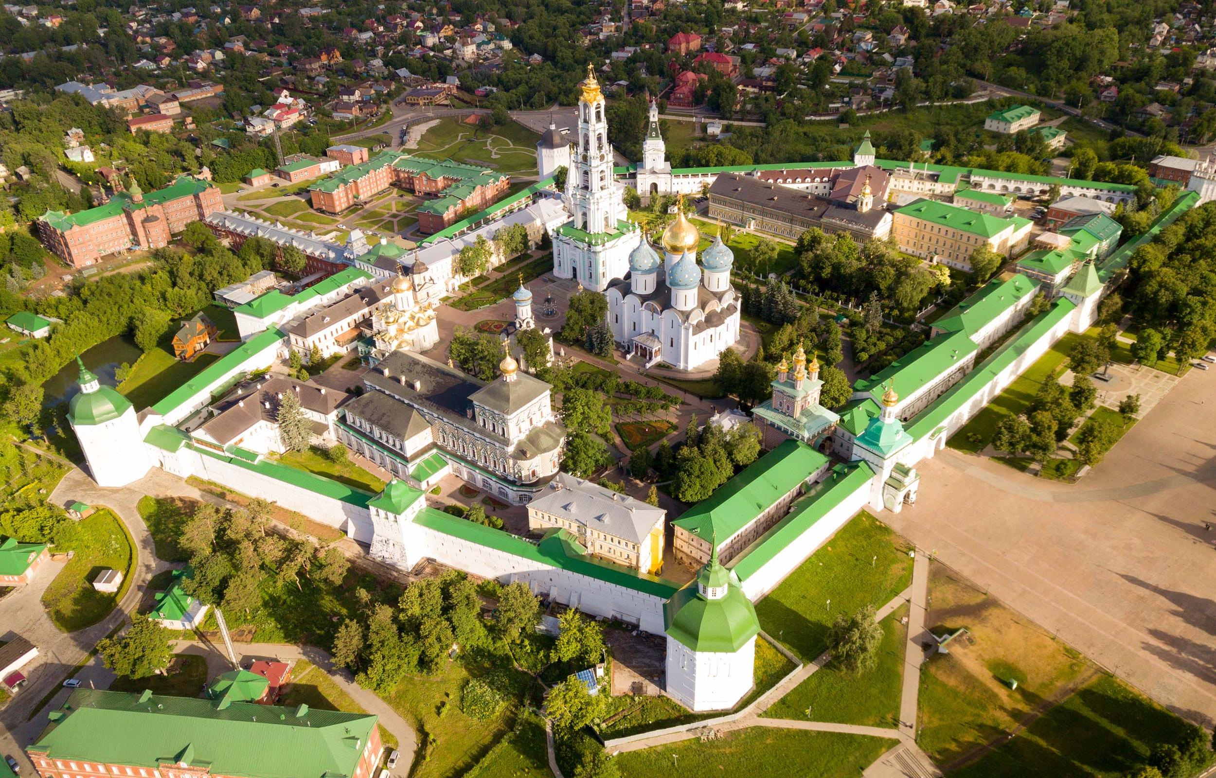 San Pietroburgo, Mosca e Anello d'Oro
