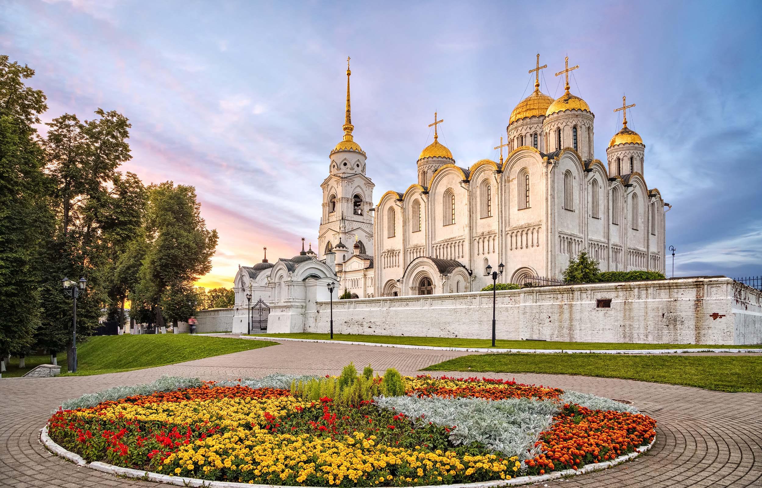San Pietroburgo, Mosca e Anello d'Oro