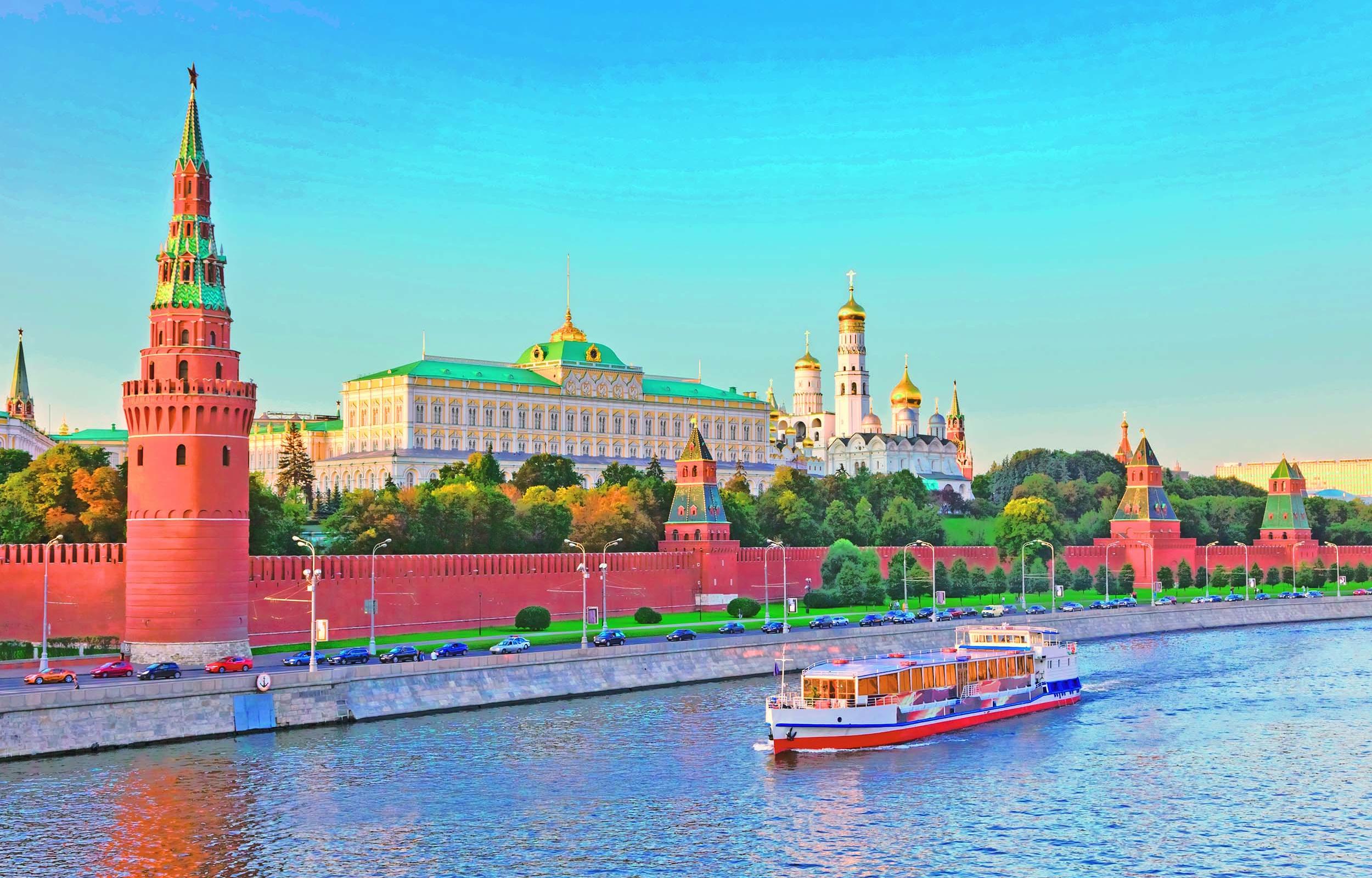 San Pietroburgo, Mosca e Anello d'Oro