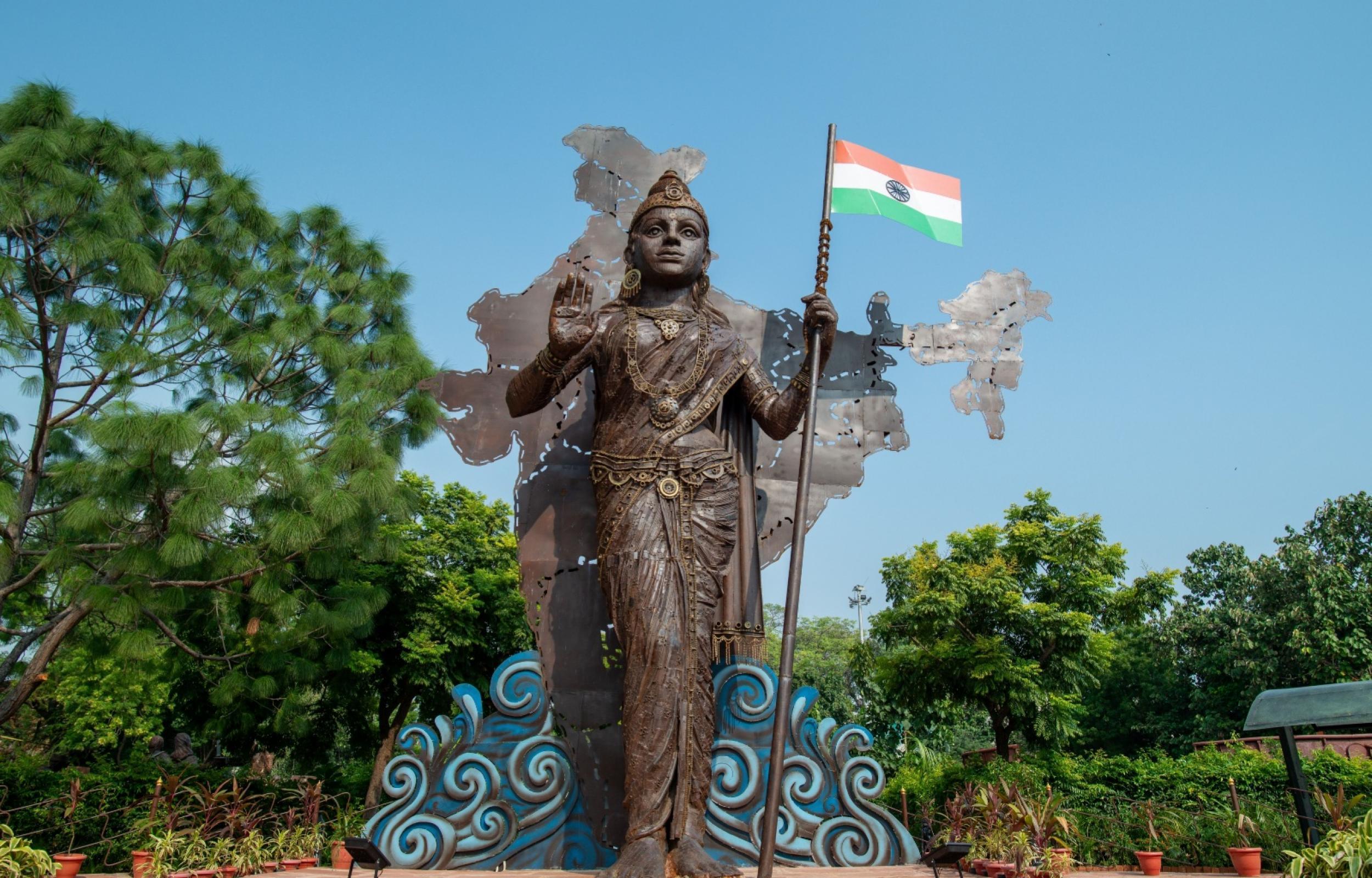 Alla Scoperta dell'India Alla Scoperta dell'India