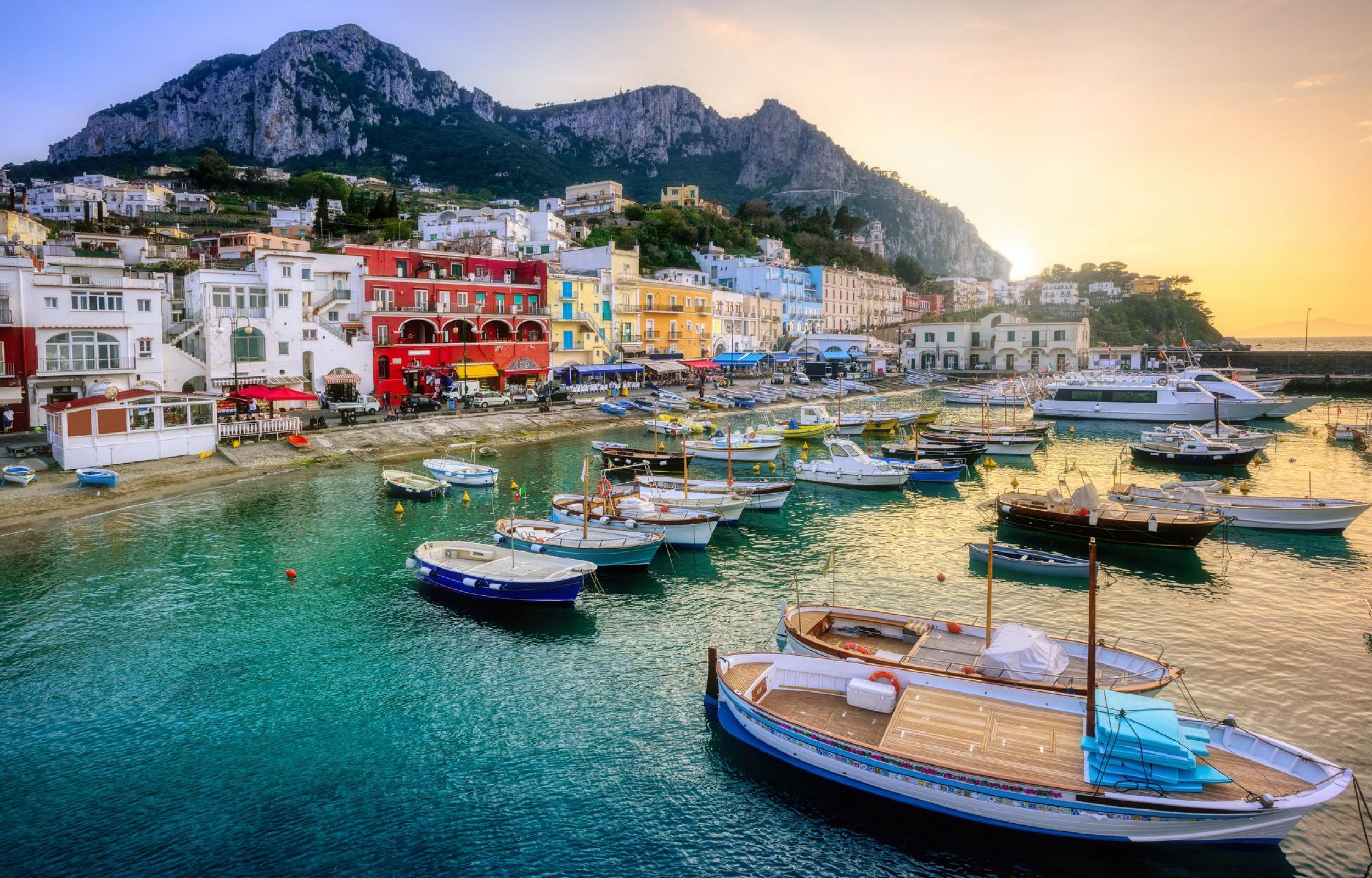 Tour della Costiera Amalfitana, Isola di Capri e del Cilento Tour della Costiera Amalfitana, Isola di Capri e del Cilento