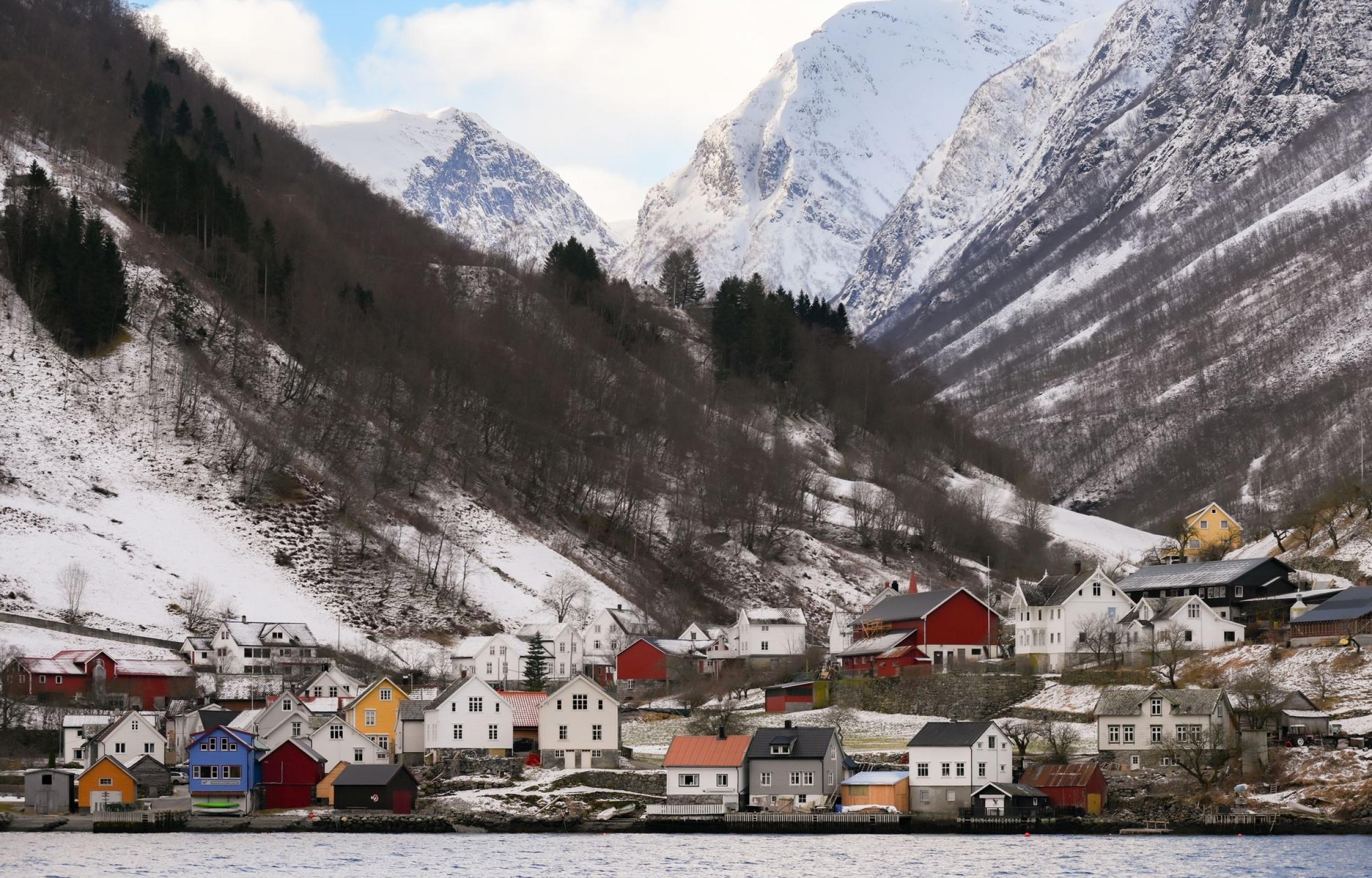 Inverno tra i Fiordi Norvegesi