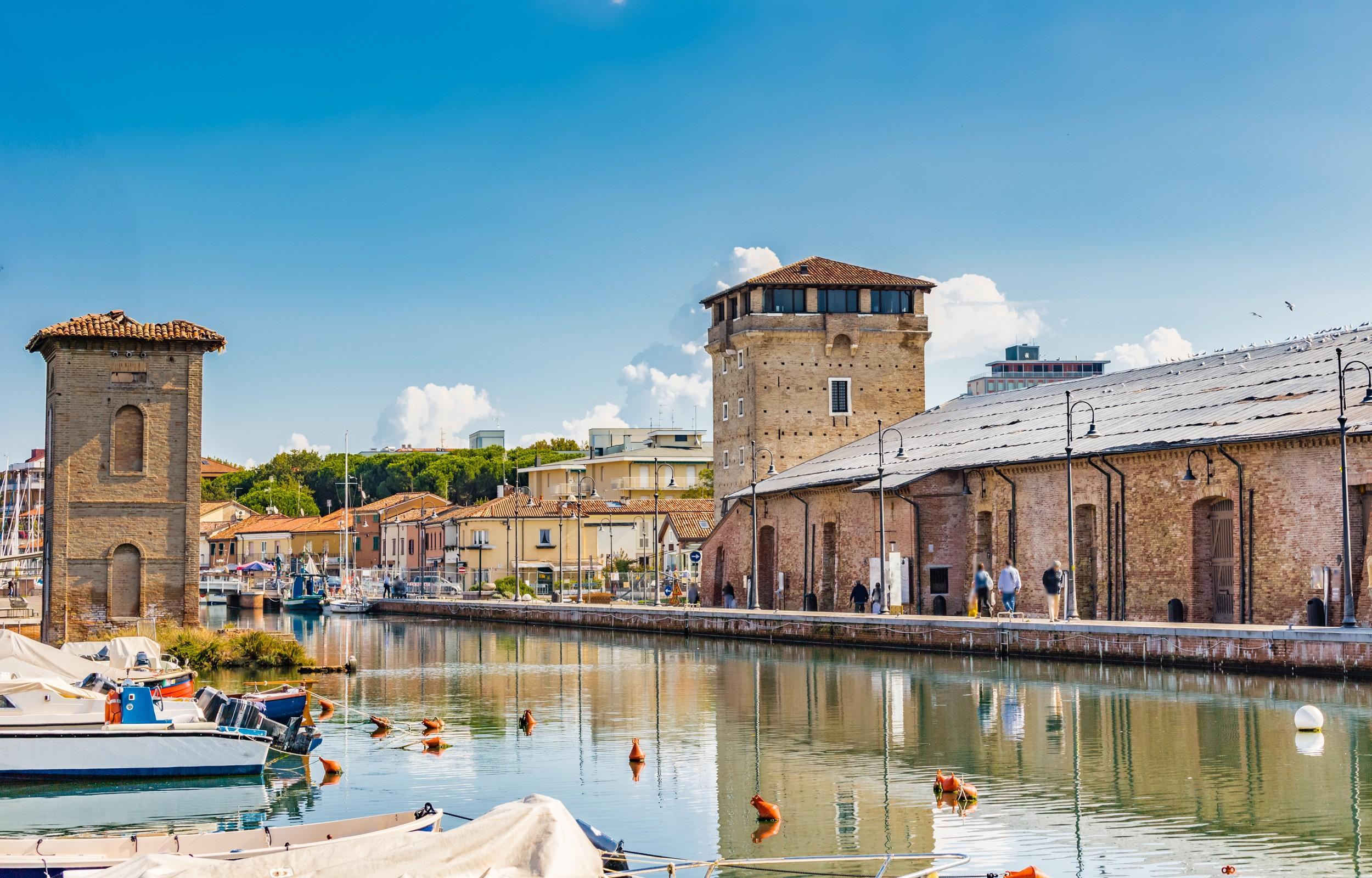Romagna Insolita: Ravenna, Cervia, Comacchio, Pomposa, San Marino,ferrara Romagna Insolita: Ravenna, Cervia, Comacchio, Pomposa, San Marino,ferrara