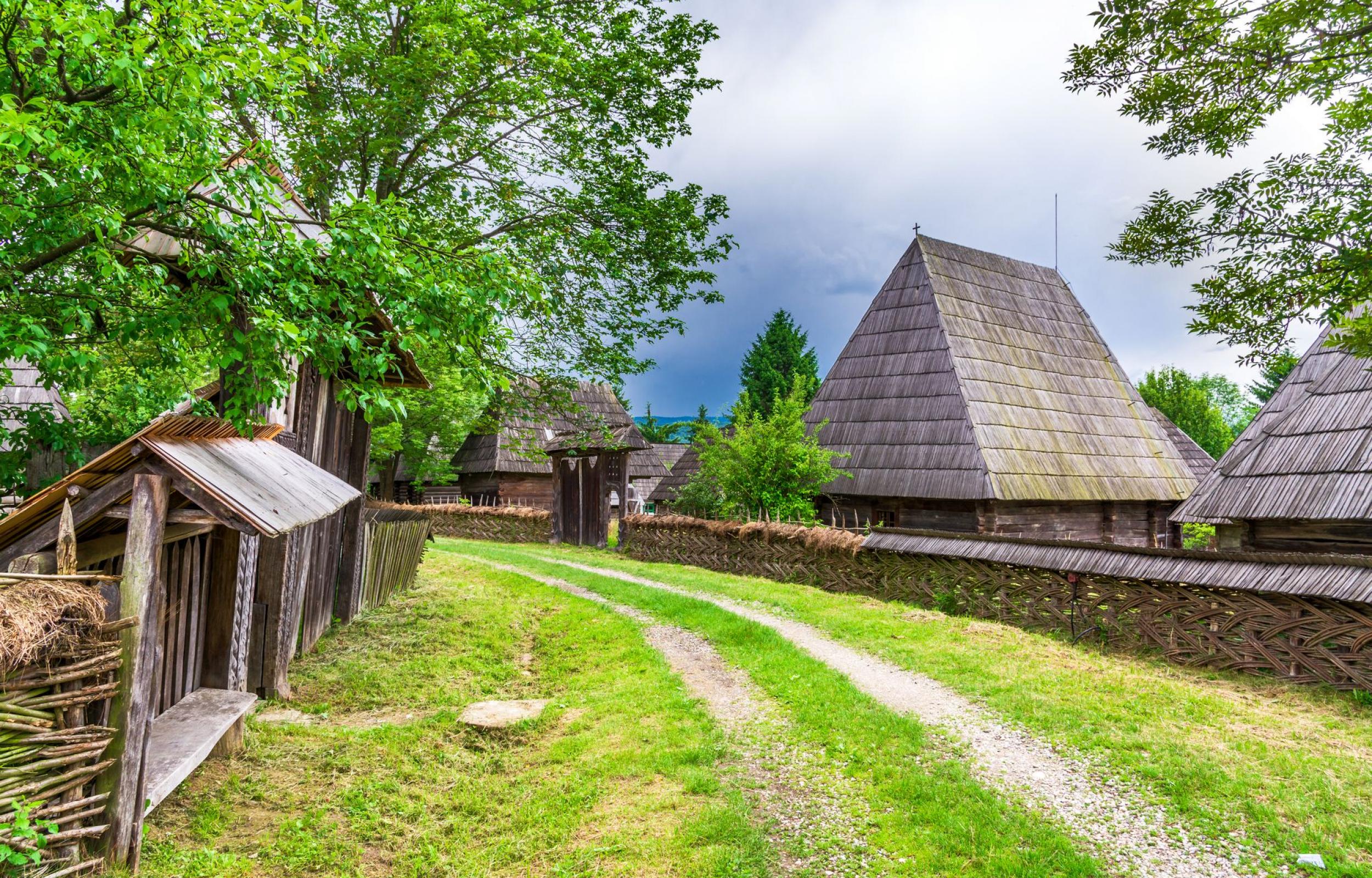 Maramures e Bucovina Maramures e Bucovina