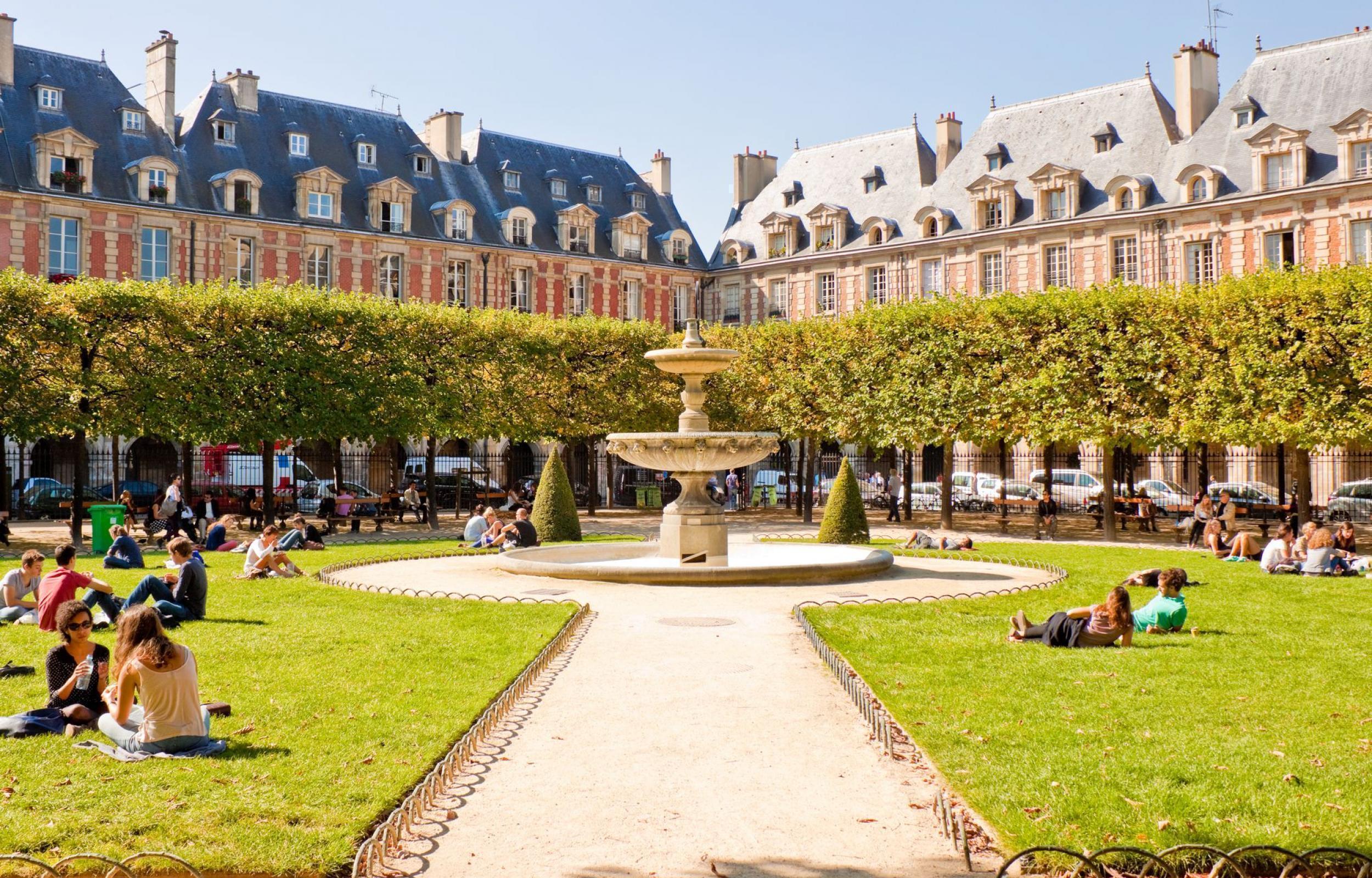 Tour Parigi, Versailles e Fontainebleau Tour Parigi, Versailles e Fontainebleau