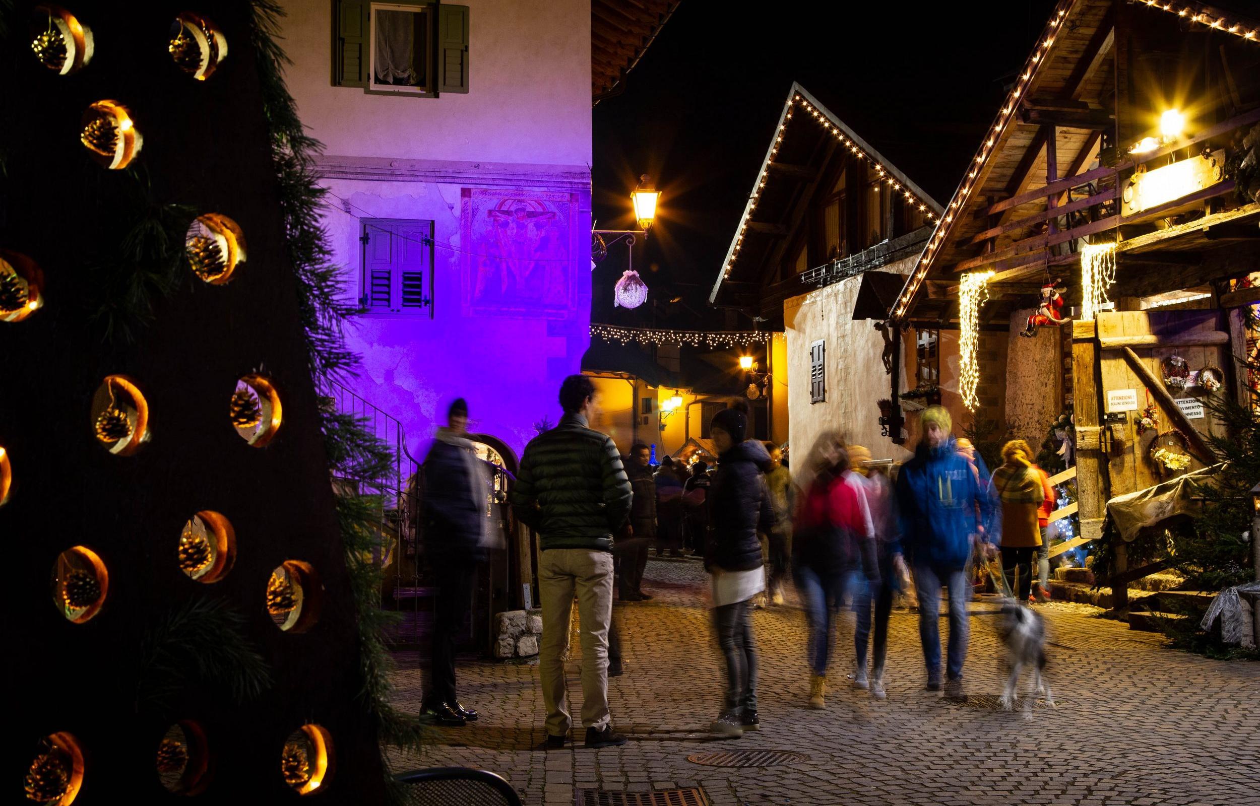 Magiche atmosfere Natalizie ai piedi delle Dolomiti 